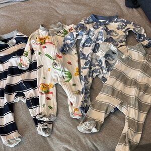 Burt's Bees Baby Neutral Footed Sleepers lot 0-3 months Unisex Boy Girl